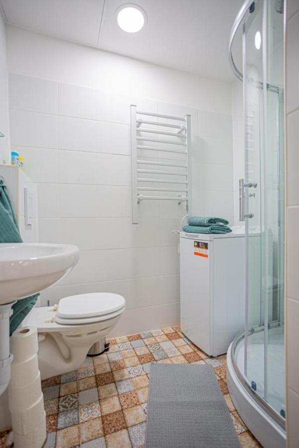 Cosy Gallery Flat In Akacfa St. Budapest Bagian luar foto